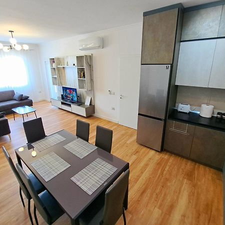 Pazari Luxury Central Apartment Tiranë Luaran gambar