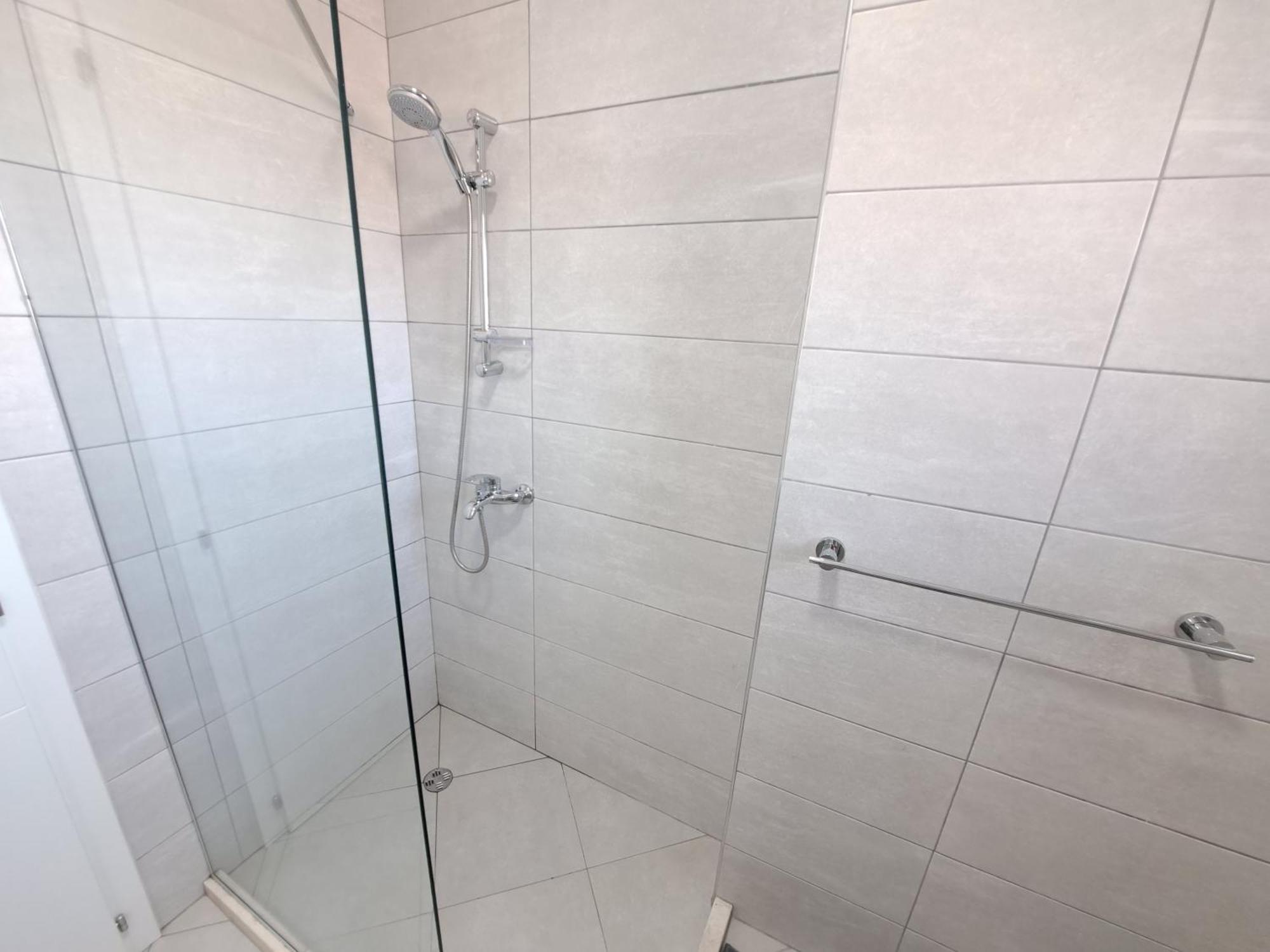 Pazari Luxury Central Apartment Tiranë Luaran gambar