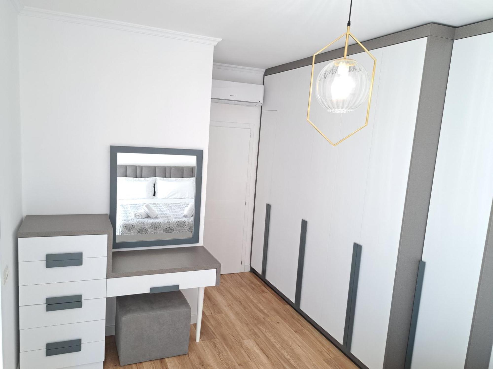Pazari Luxury Central Apartment Tiranë Luaran gambar