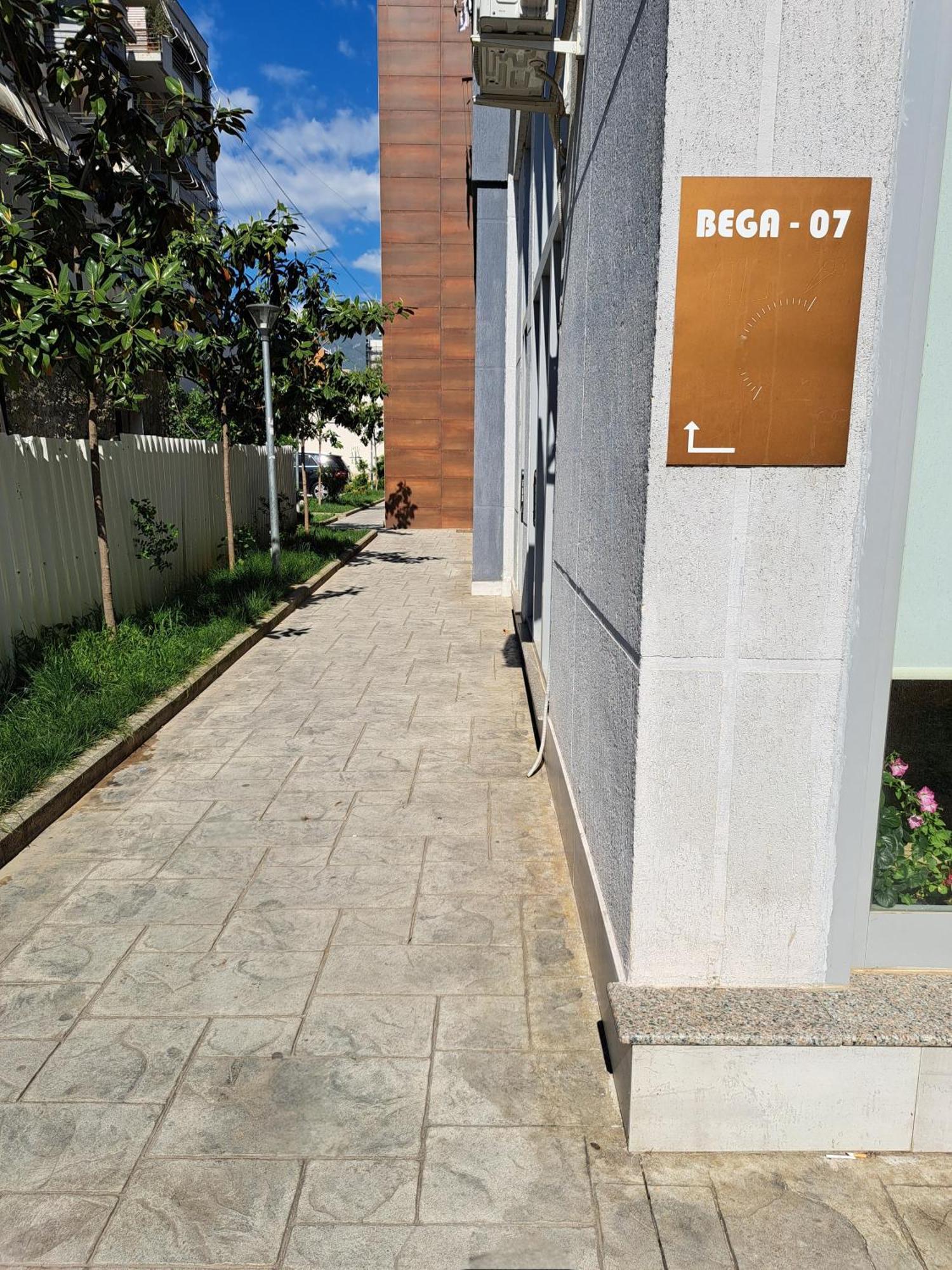 Pazari Luxury Central Apartment Tiranë Luaran gambar